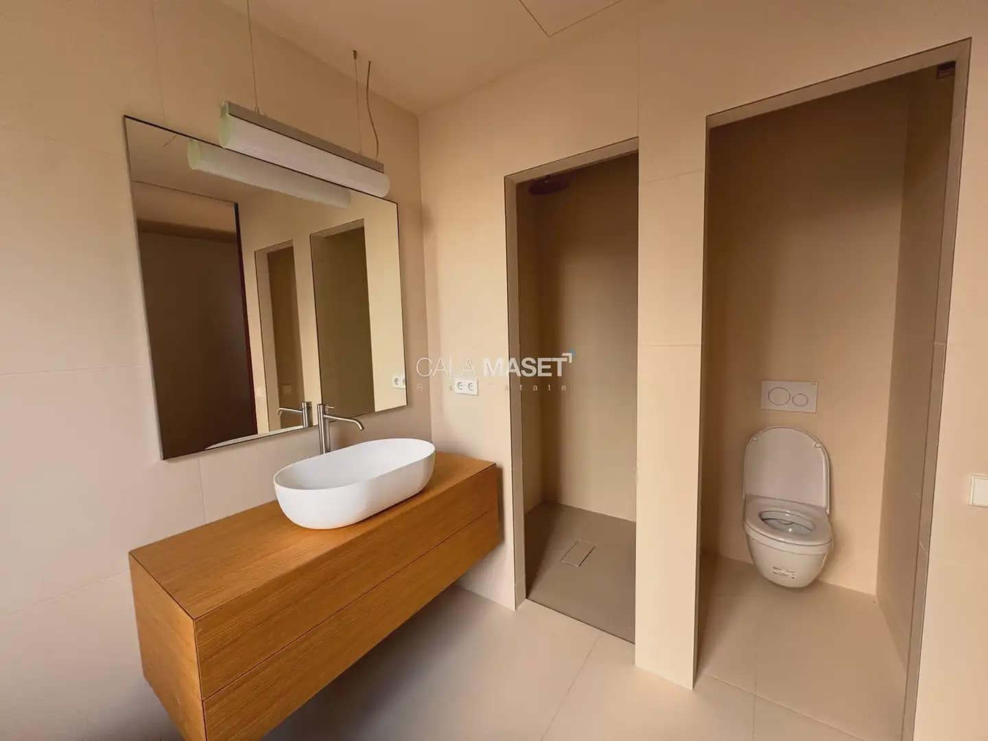 3 soveværelse Lejlighed til salg i Sant Feliu de Guixols med garage - € 2.640.000 (Ref: 9890801)