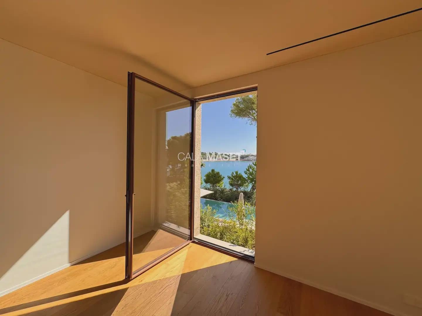3 soveværelse Lejlighed til salg i Sant Feliu de Guixols med garage - € 2.640.000 (Ref: 9890801)