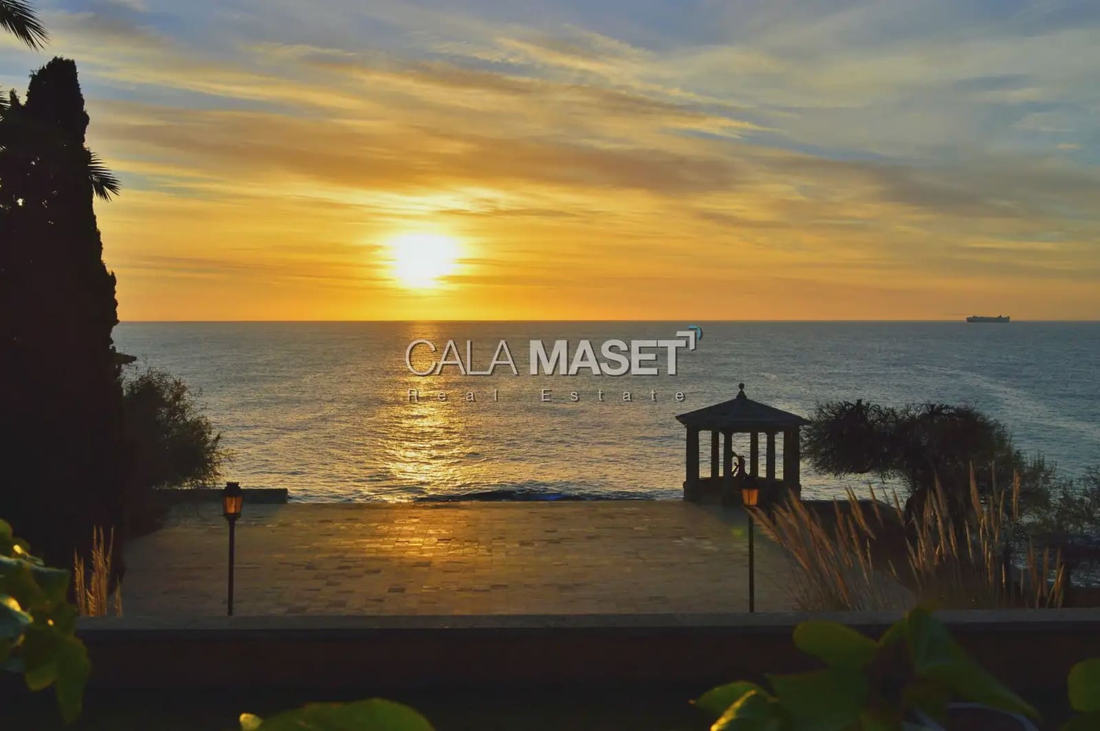 3 soveværelse Lejlighed til salg i Sant Feliu de Guixols med garage - € 2.640.000 (Ref: 9890801)