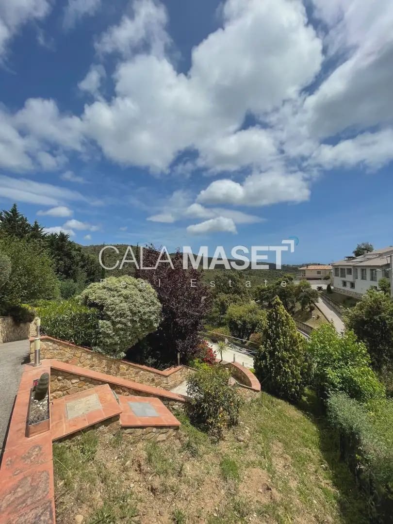 Chalet de 3 habitaciones en Castell-Platja d'Aro en venta con garaje - 790.000 € (Ref: 9890802)
