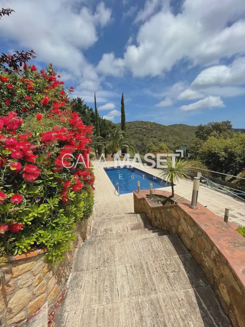 Chalet de 3 habitaciones en Castell-Platja d'Aro en venta con garaje - 790.000 € (Ref: 9890802)