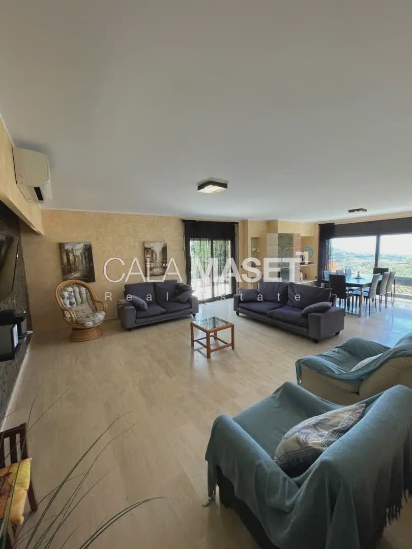 Chalet de 3 habitaciones en Castell-Platja d'Aro en venta con garaje - 790.000 € (Ref: 9890802)