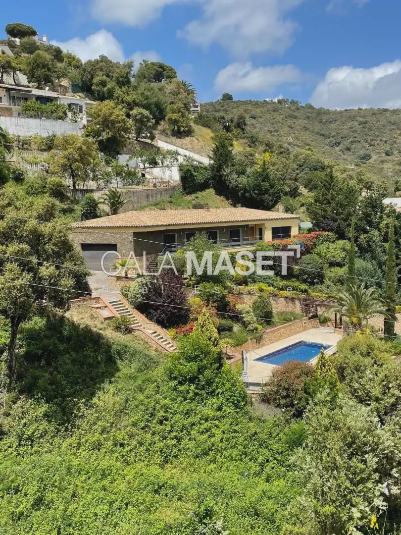 Chalet de 3 habitaciones en Castell-Platja d'Aro en venta con garaje - 790.000 € (Ref: 9890802)