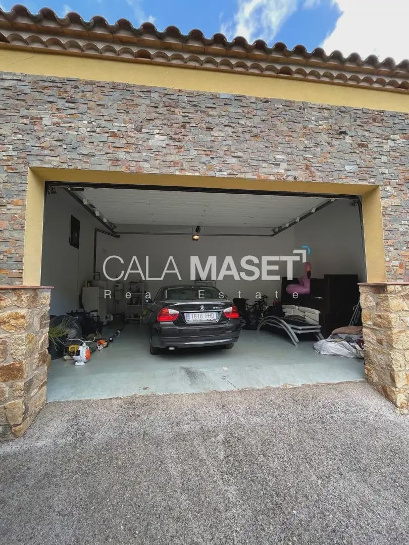 Chalet de 3 habitaciones en Castell-Platja d'Aro en venta con garaje - 790.000 € (Ref: 9890802)
