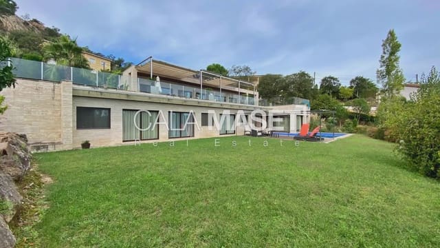5 soverom Villa til salgs i Santa Cristina d'Aro med svømmebasseng - € 1 995 000 (Ref: 9890803)