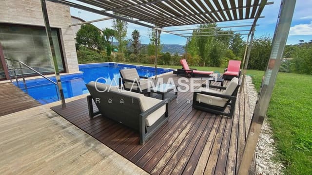 5 soverom Villa til salgs i Santa Cristina d'Aro med svømmebasseng - € 1 995 000 (Ref: 9890803)
