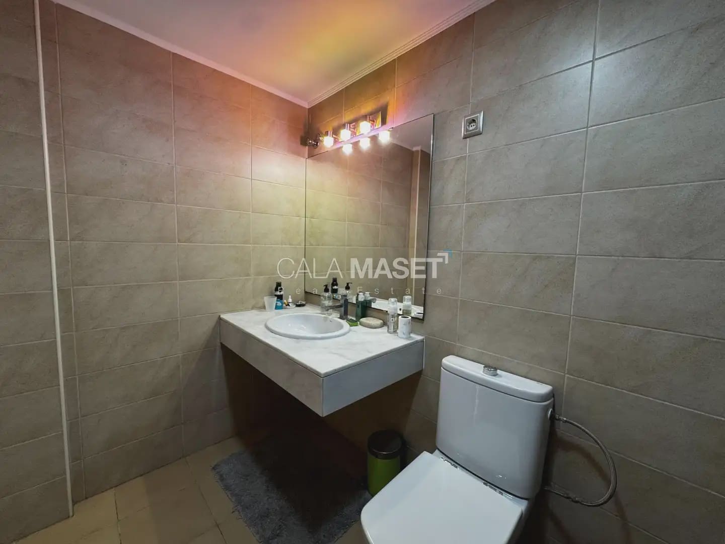 3 bedroom Flat for sale in Platja d'Aro with pool - € 400,000 (Ref: 9890804)