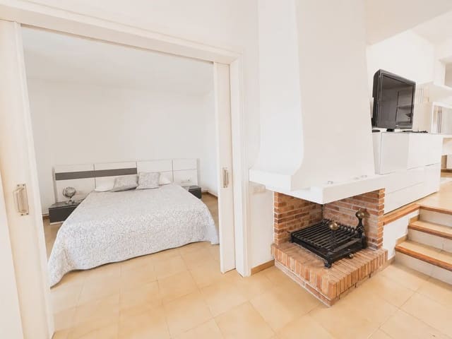 3 slaapkamer Flat te koop in Platja d'Aro, Castell-Platja d'Aro met zwembad - € 380.000 (Ref: 9890804)
