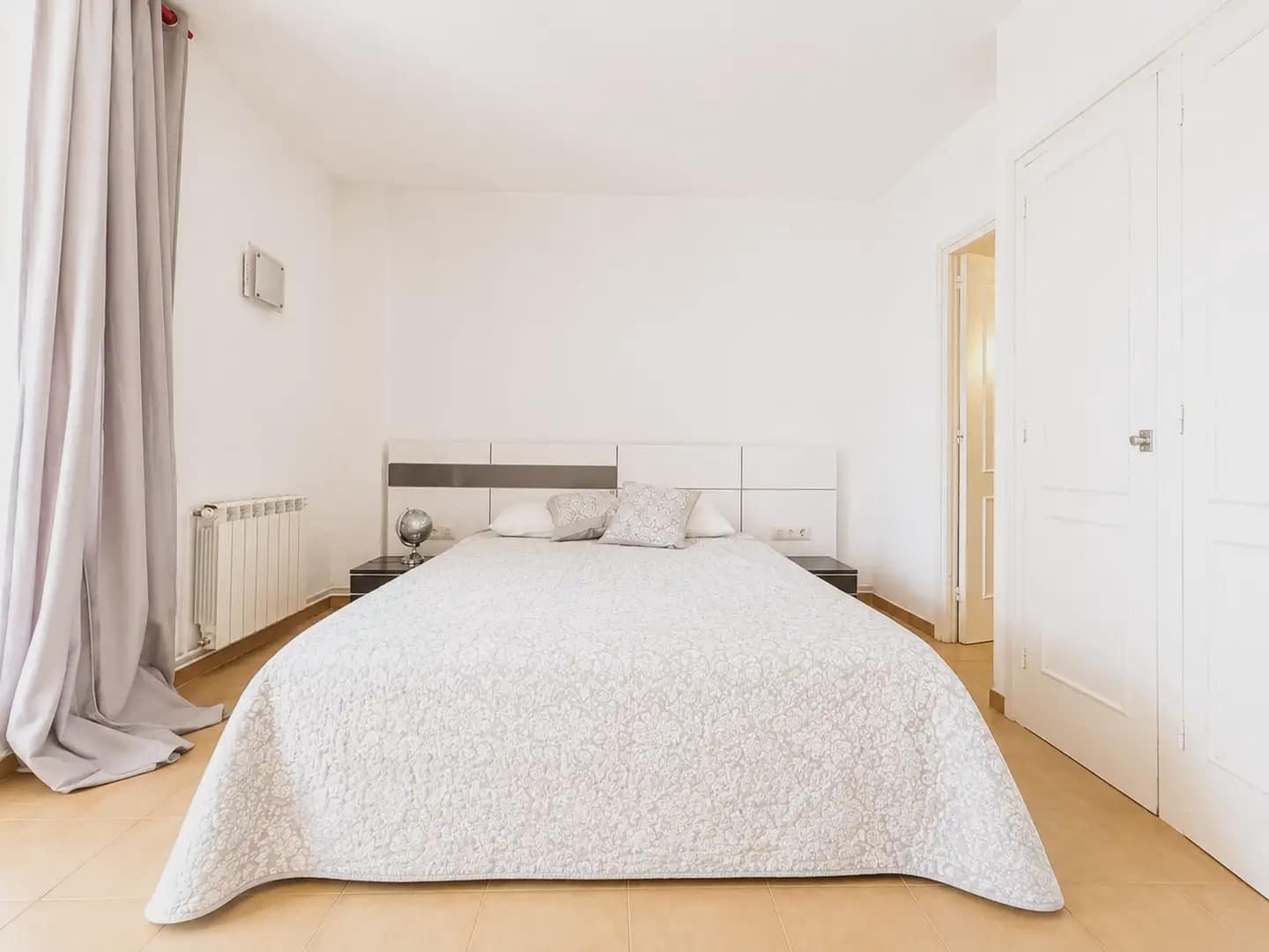 3 bedroom Flat for sale in Platja d'Aro with pool - € 400,000 (Ref: 9890804)