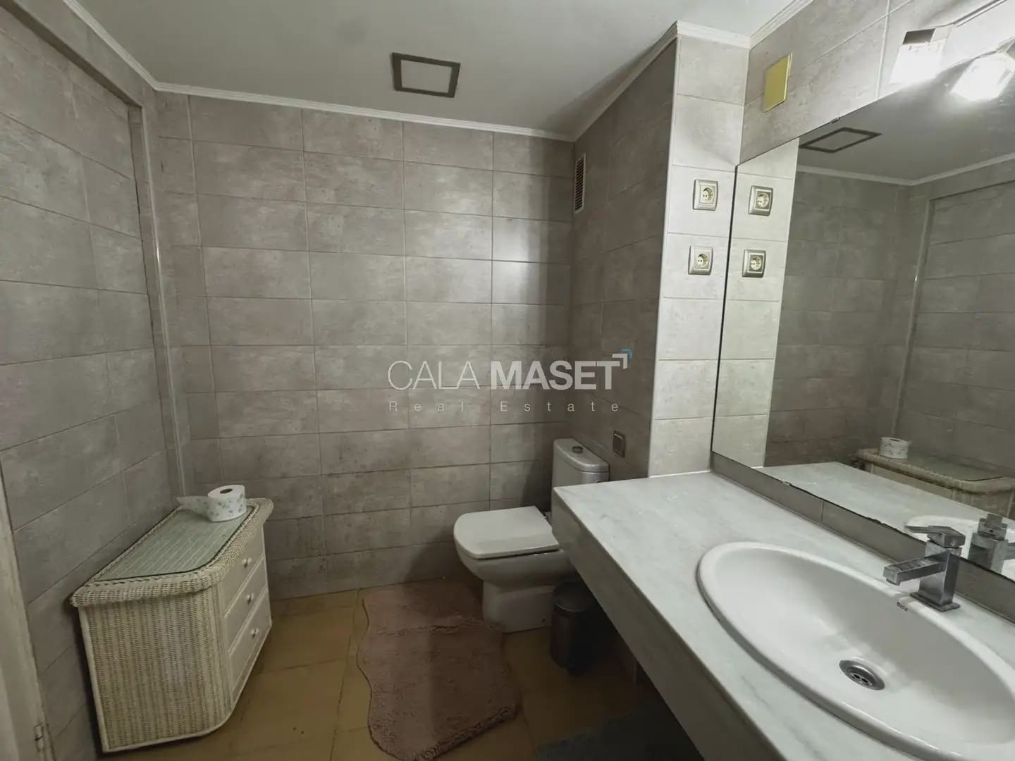 3 bedroom Flat for sale in Platja d'Aro with pool - € 400,000 (Ref: 9890804)