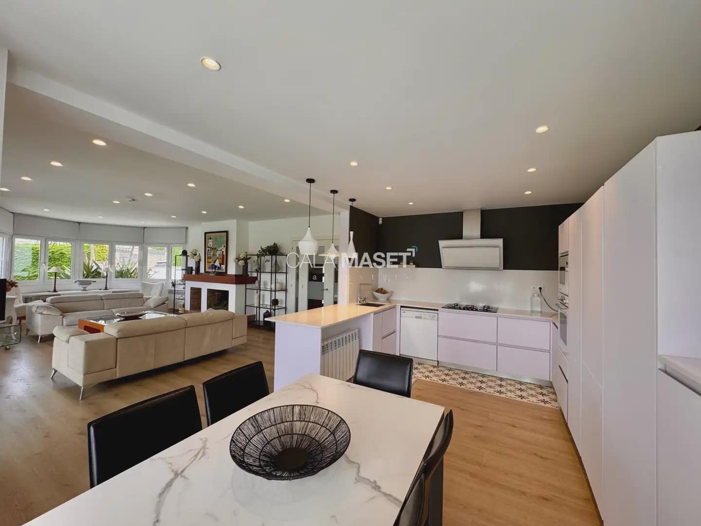 5 bedroom Villa for sale in Castell d'Aro with pool garage - € 2,600,000 (Ref: 9890805)