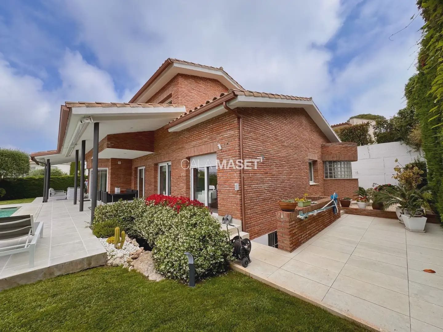 5 bedroom Villa for sale in Castell d'Aro with pool garage - € 2,600,000 (Ref: 9890805)