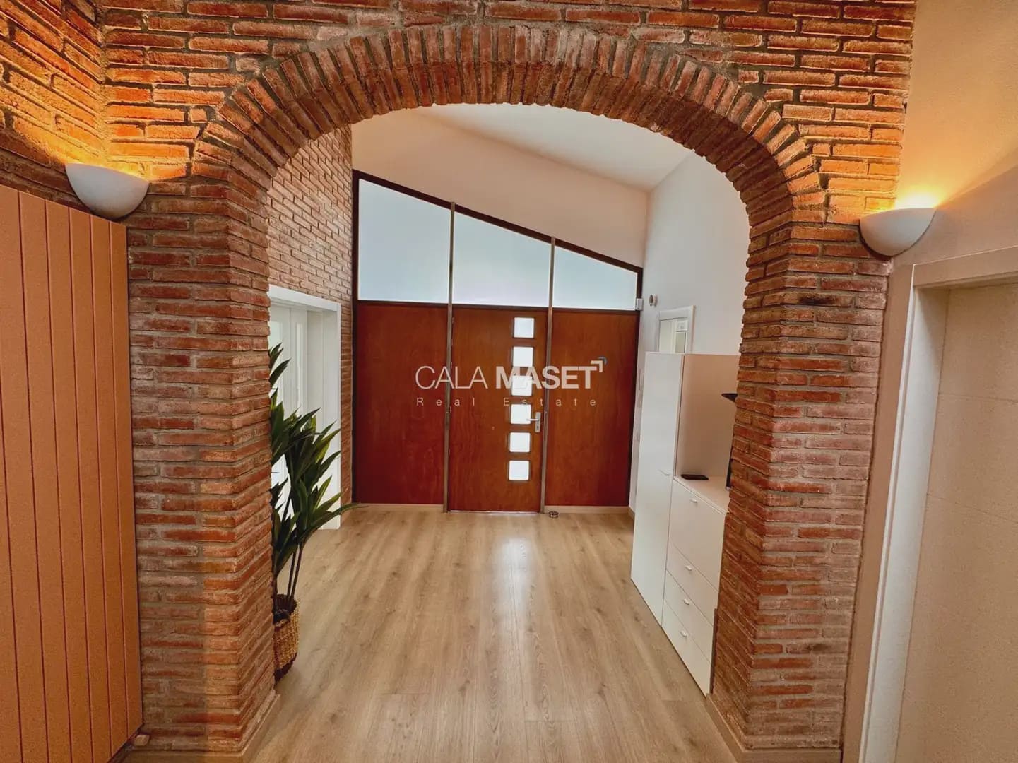5 bedroom Villa for sale in Castell d'Aro with pool garage - € 2,600,000 (Ref: 9890805)