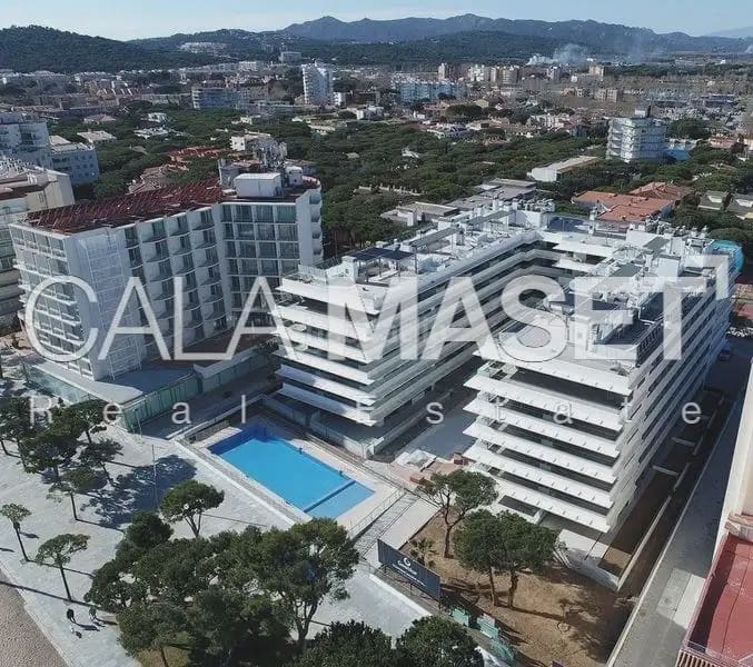 3 soveværelse Lejlighed til salg i Platja d'Aro med garage - € 950.000 (Ref: 9890806)