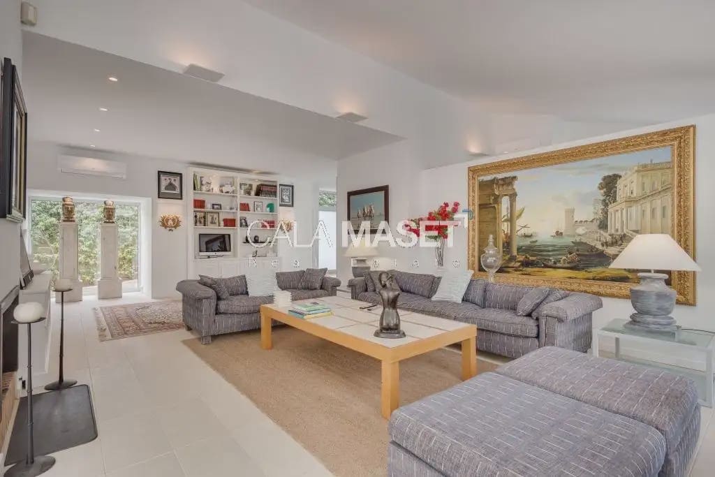 4 slaapkamer Villa te koop in Castell-Platja d'Aro met garage - € 2.950.000 (Ref: 9890807)