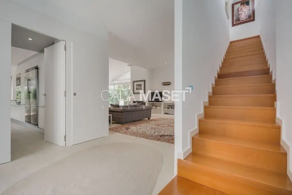 4 slaapkamer Villa te koop in Castell-Platja d'Aro met garage - € 2.950.000 (Ref: 9890807)