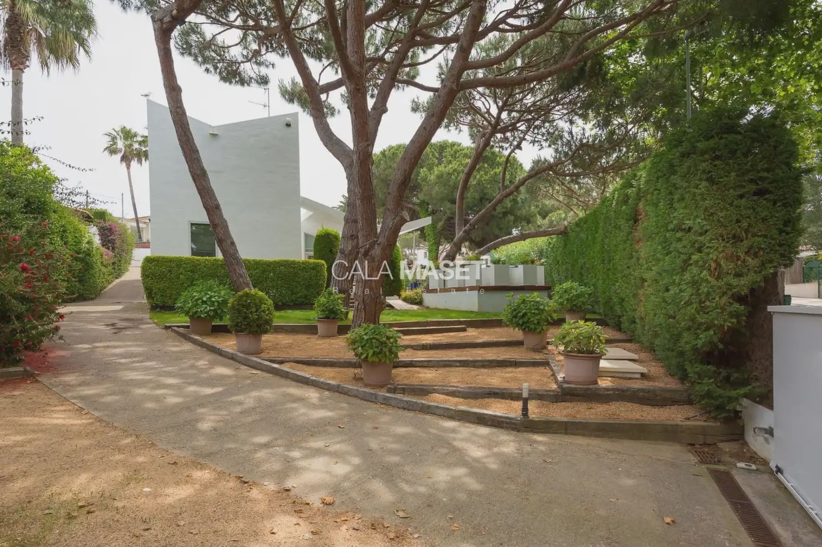 4 slaapkamer Villa te koop in Castell-Platja d'Aro met garage - € 2.950.000 (Ref: 9890807)