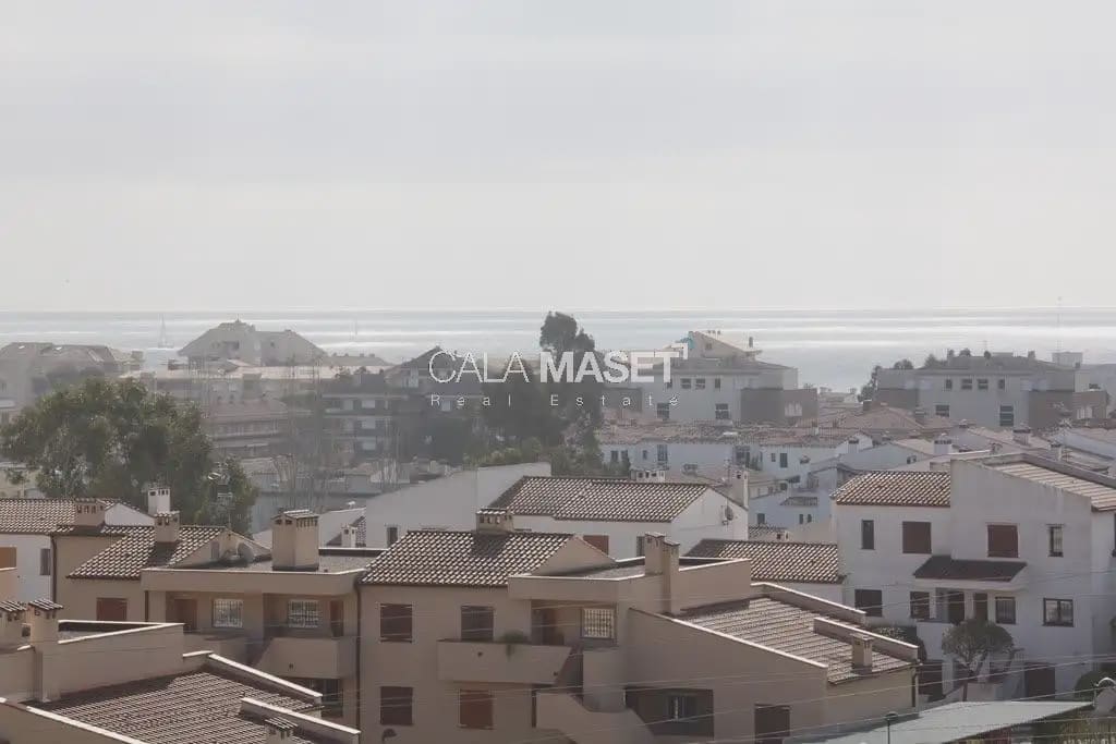 5 bedroom Villa for sale in Calonge i Sant Antoni with garage - € 1,950,000 (Ref: 9890809)