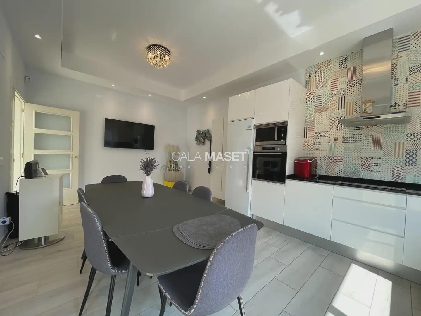 5 slaapkamer Villa te koop in Platja d'Aro met zwembad garage - € 1.350.000 (Ref: 9890814)