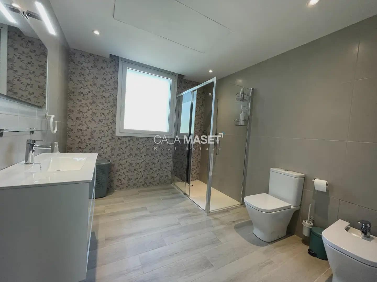 5 slaapkamer Villa te koop in Platja d'Aro met zwembad garage - € 1.350.000 (Ref: 9890814)