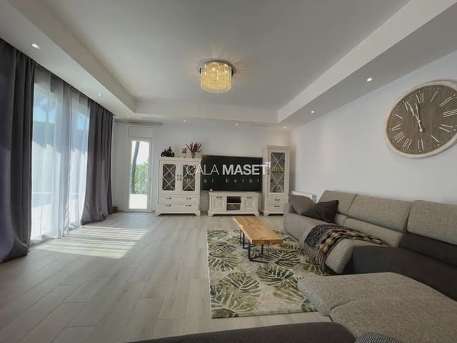 5 slaapkamer Villa te koop in Platja d'Aro, Castell-Platja d'Aro met zwembad garage - € 1.350.000 (Ref: 9890814)