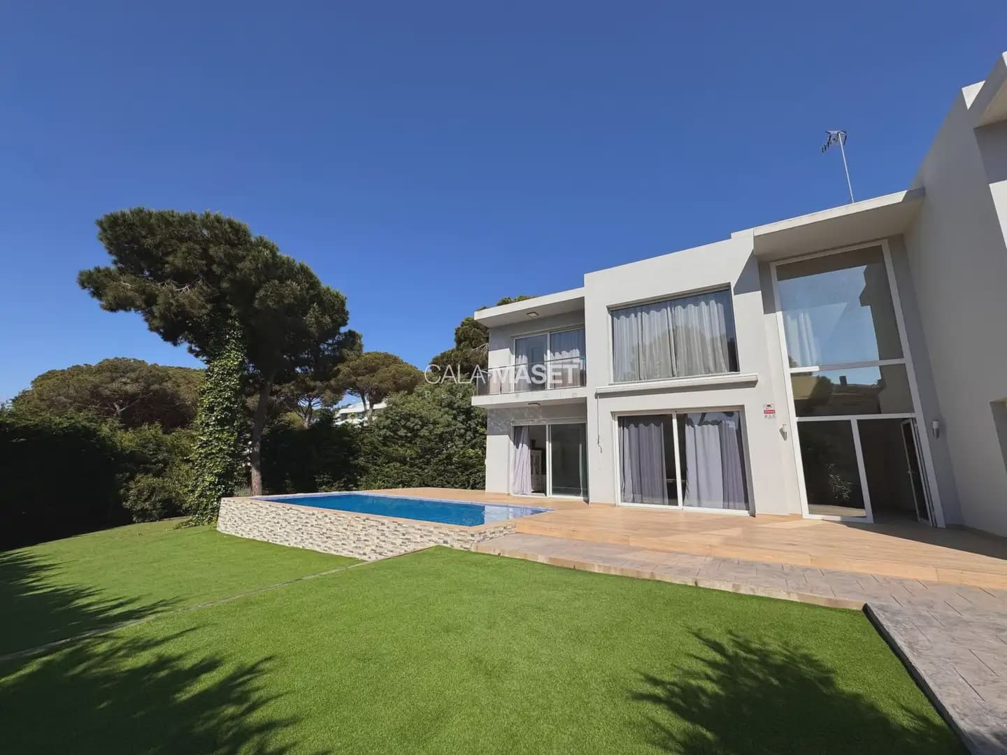 5 slaapkamer Villa te koop in Platja d'Aro met zwembad garage - € 1.350.000 (Ref: 9890814)