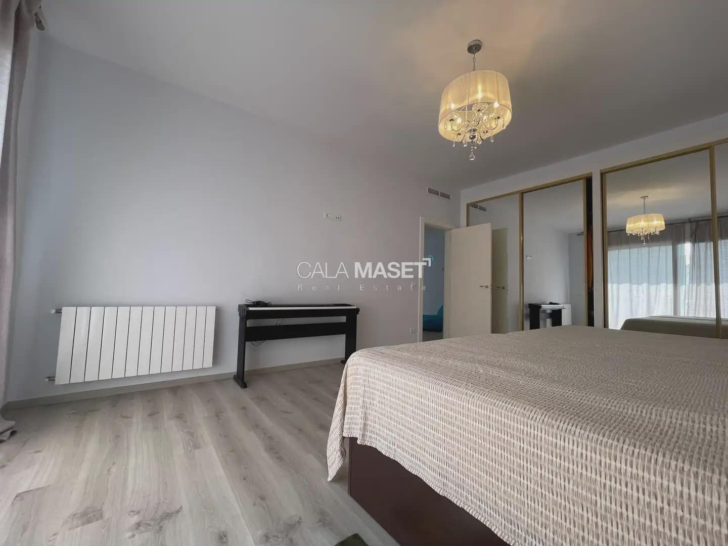5 slaapkamer Villa te koop in Platja d'Aro met zwembad garage - € 1.350.000 (Ref: 9890814)
