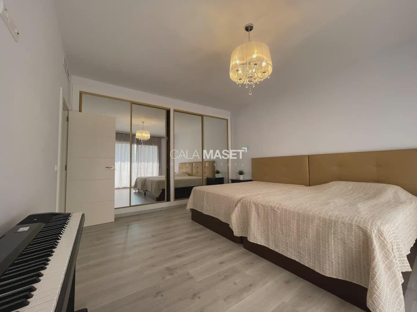 5 slaapkamer Villa te koop in Platja d'Aro met zwembad garage - € 1.350.000 (Ref: 9890814)