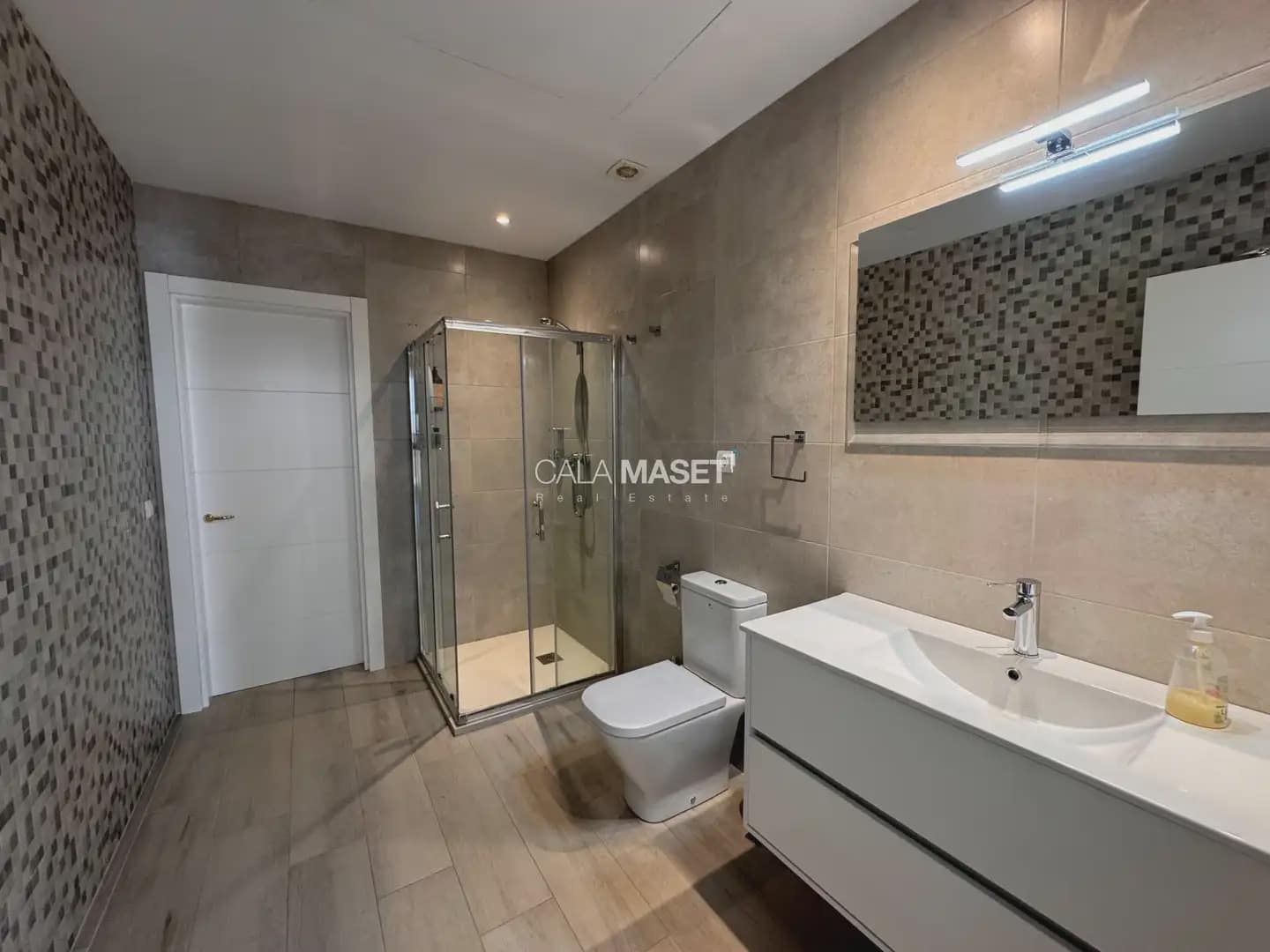 5 slaapkamer Villa te koop in Platja d'Aro met zwembad garage - € 1.350.000 (Ref: 9890814)
