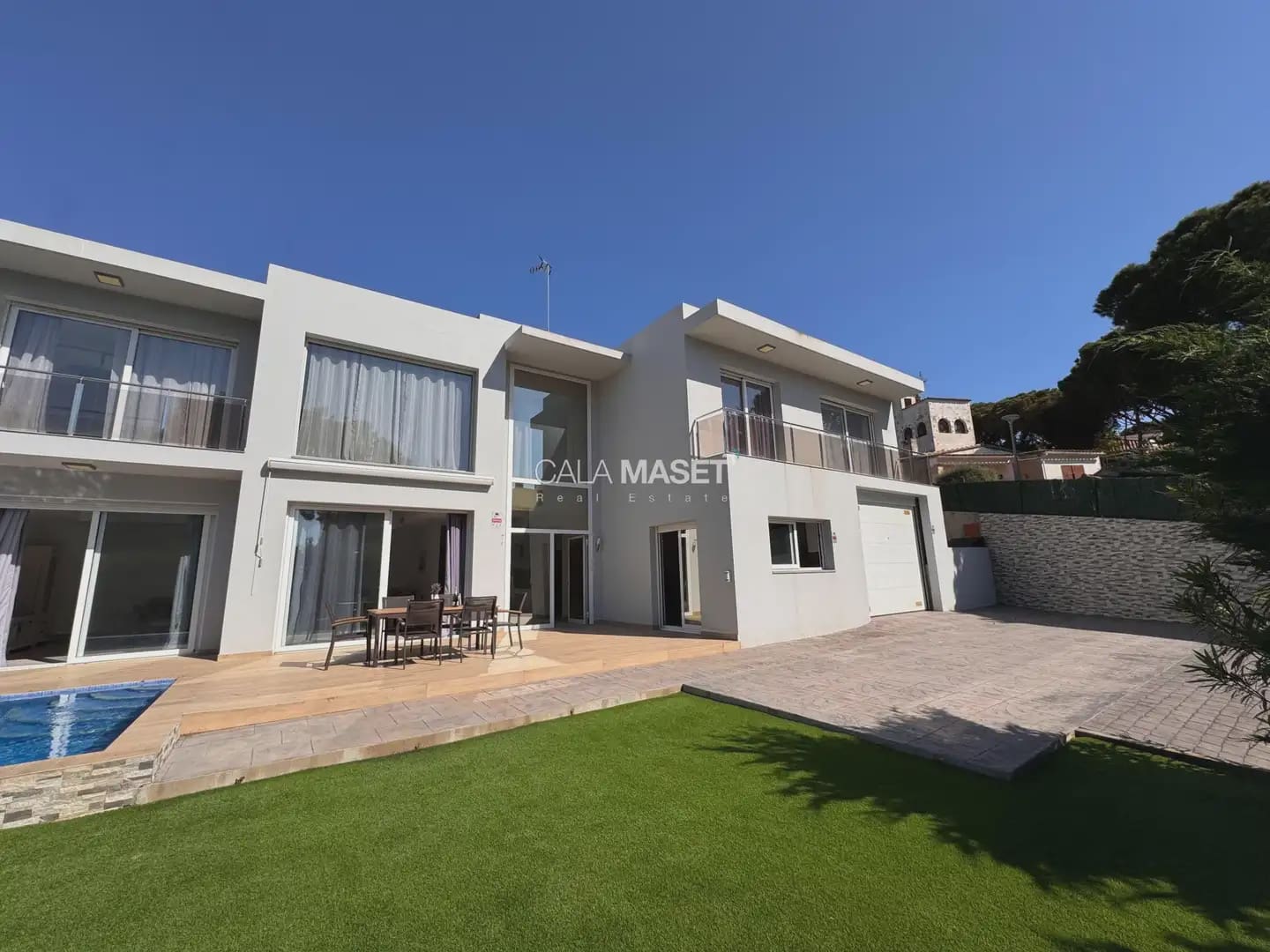 5 slaapkamer Villa te koop in Platja d'Aro met zwembad garage - € 1.350.000 (Ref: 9890814)