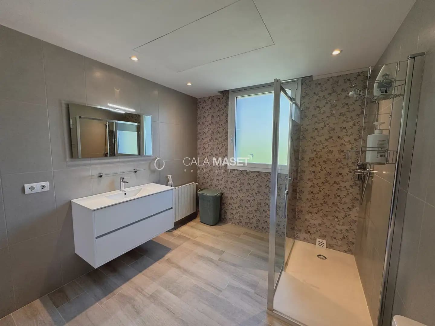 5 slaapkamer Villa te koop in Platja d'Aro met zwembad garage - € 1.350.000 (Ref: 9890814)