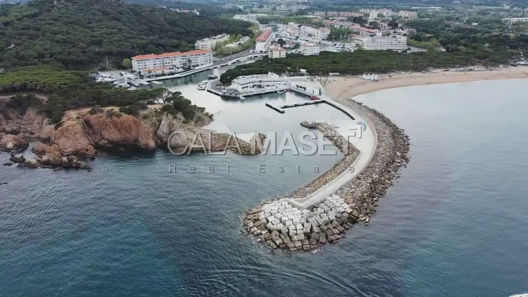 5 slaapkamer Villa te koop in Platja d'Aro met zwembad garage - € 1.350.000 (Ref: 9890814)