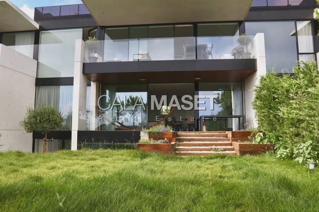 3 soveværelse Lejlighed til salg i Platja d'Aro, Castell-Platja d'Aro med garage - € 1.950.000 (Ref: 9890815)