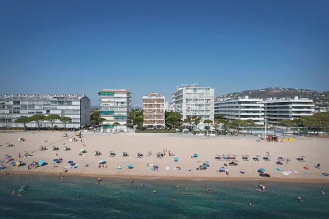 3 quarto Apartamento para venda em Platja d'Aro, Castell-Platja d'Aro com garagem - 940 000 € (Ref: 9890820)