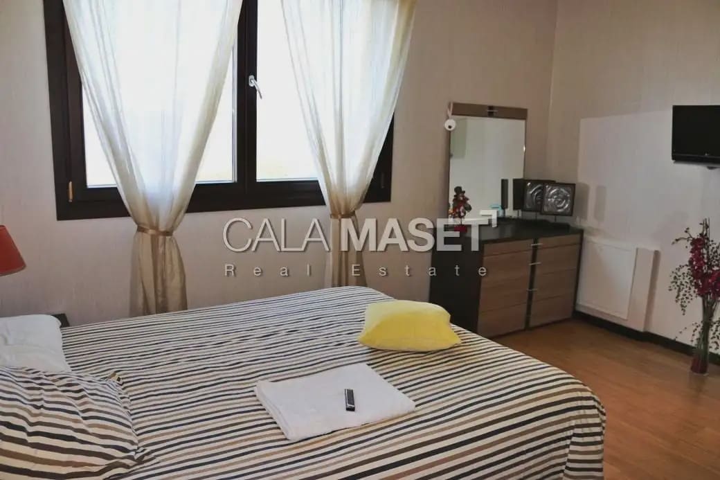 5 bedroom Villa for sale in Castell-Platja d'Aro with pool garage - € 2,100,000 (Ref: 9890828)