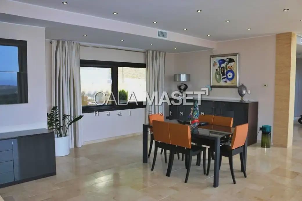 5 bedroom Villa for sale in Castell-Platja d'Aro with pool garage - € 2,100,000 (Ref: 9890828)