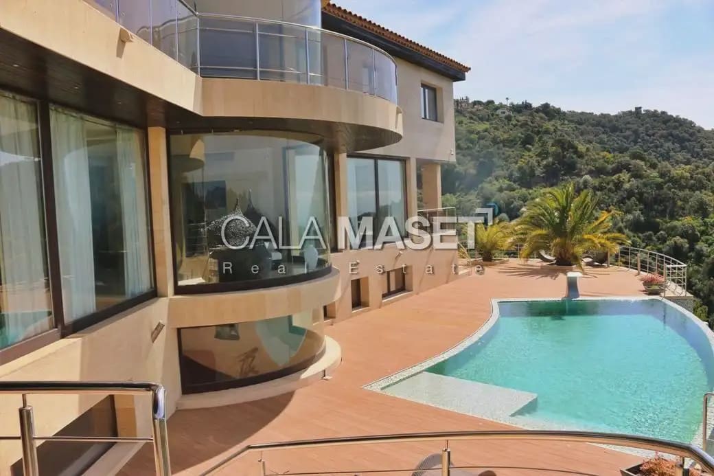 5 bedroom Villa for sale in Castell-Platja d'Aro with pool garage - € 2,100,000 (Ref: 9890828)