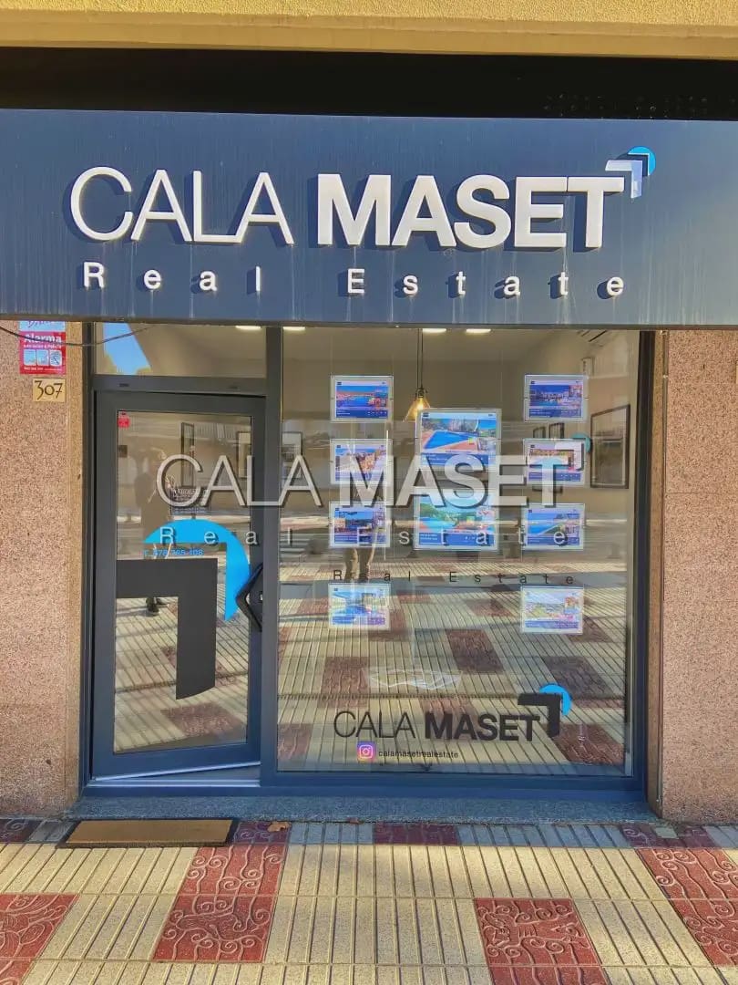 5 bedroom Villa for sale in Castell-Platja d'Aro with pool garage - € 2,100,000 (Ref: 9890828)