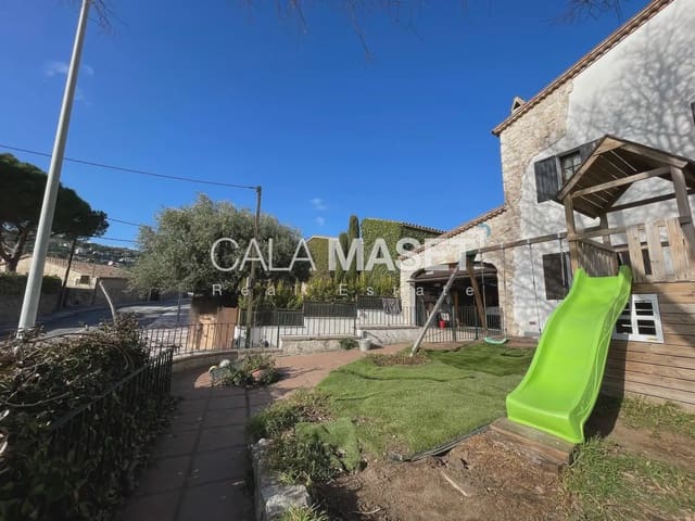 6 soverom Villa til salgs i Platja d'Aro, Castell-Platja d'Aro med garasje - € 875 000 (Ref: 9890829)