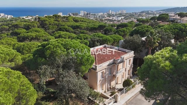 5 sypialnia Willa na sprzedaż w Platja d'Aro, Castell-Platja d'Aro z basenem garażem - 1 100 000 € (Ref: 9890830)