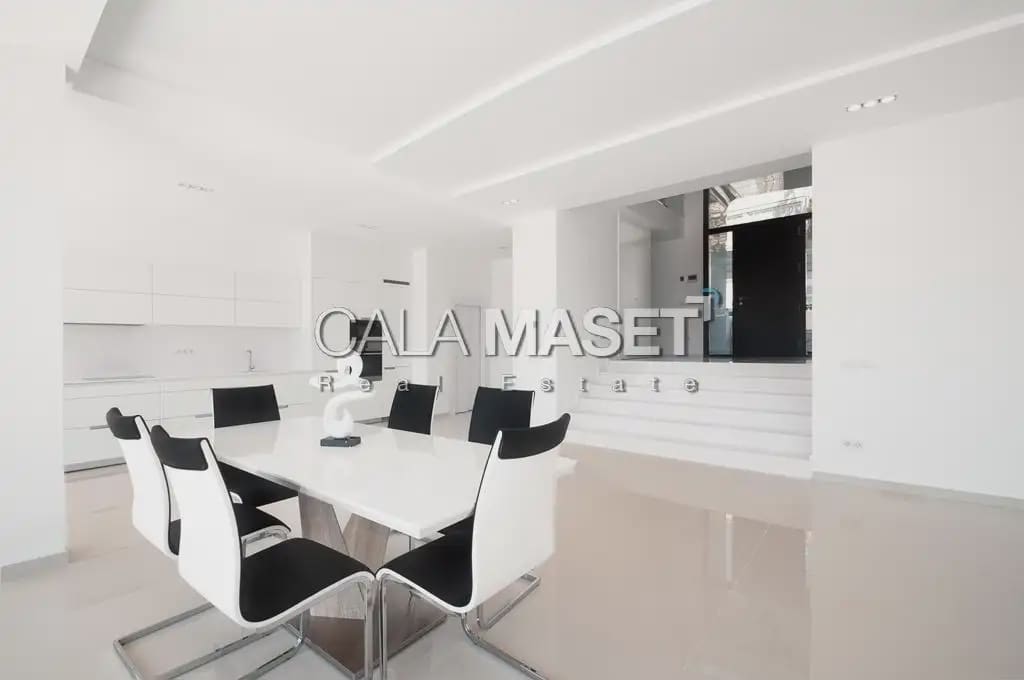 4 slaapkamer Villa te koop in Platja d'Aro met zwembad garage - € 2.650.000 (Ref: 9890832)