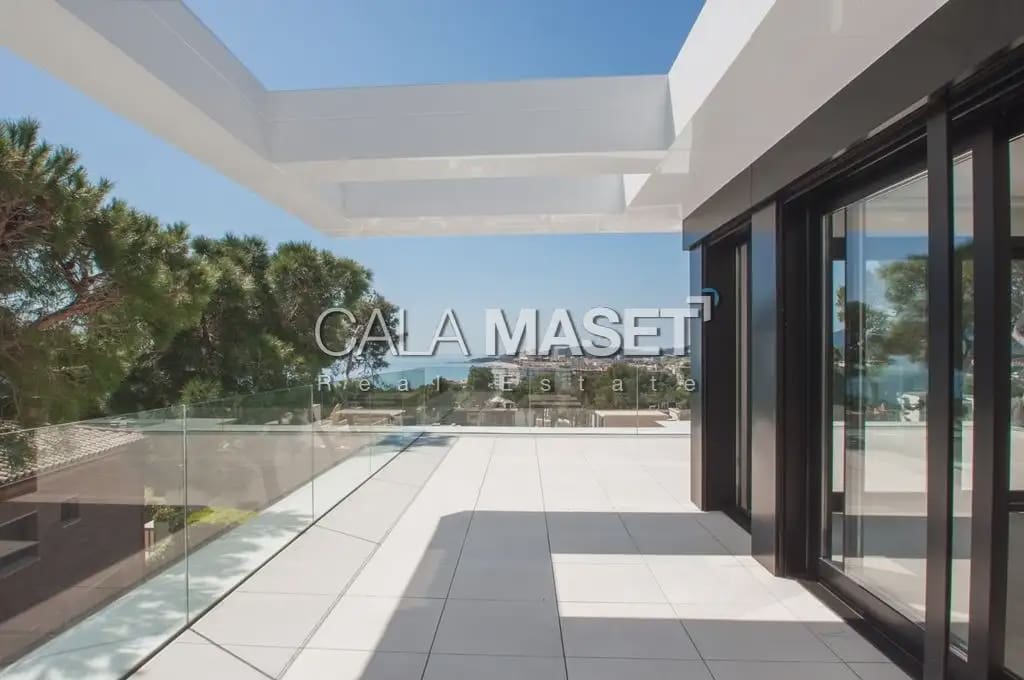 4 slaapkamer Villa te koop in Platja d'Aro met zwembad garage - € 2.650.000 (Ref: 9890832)