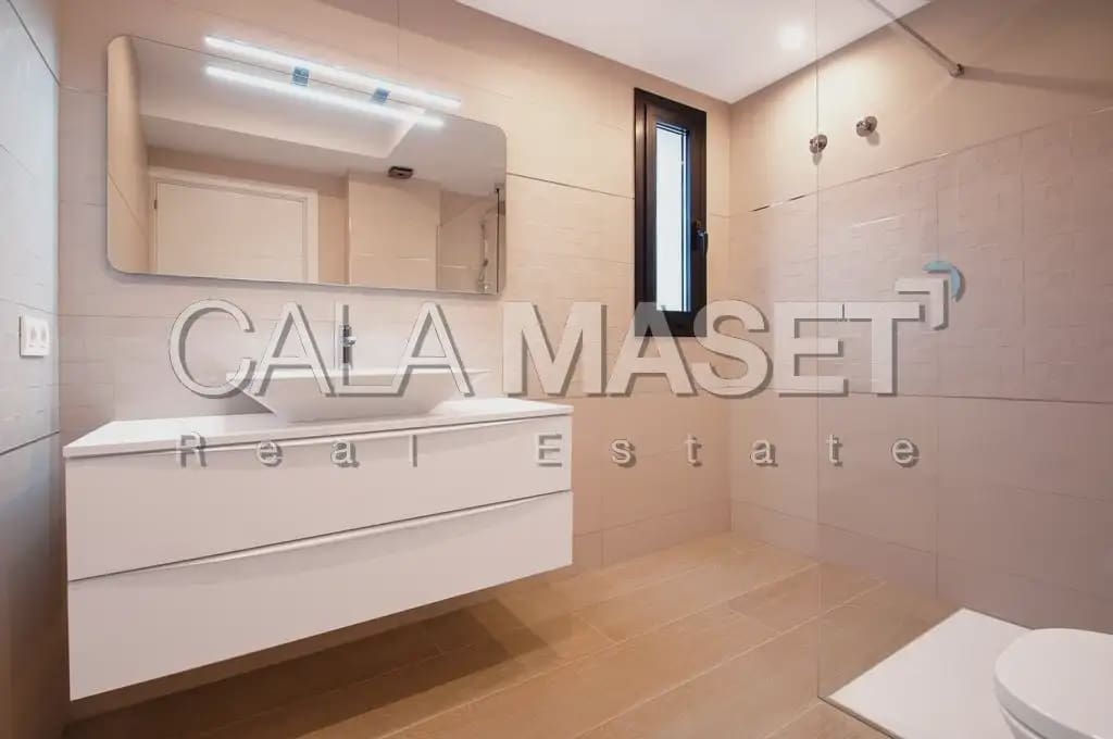 4 slaapkamer Villa te koop in Platja d'Aro met zwembad garage - € 2.650.000 (Ref: 9890832)