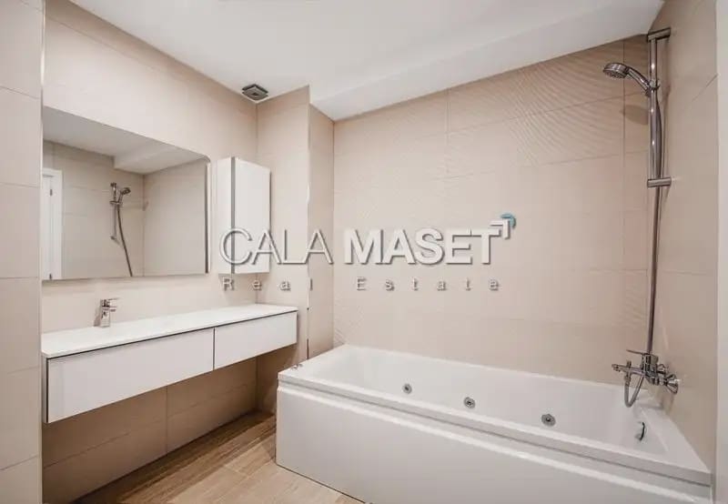 4 slaapkamer Villa te koop in Platja d'Aro met zwembad garage - € 2.650.000 (Ref: 9890832)