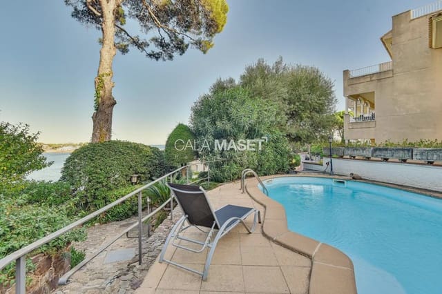 6 soveværelse Villa til salg i Sant Feliu de Guíxols med garage - € 2.800.000 (Ref: 9890837)