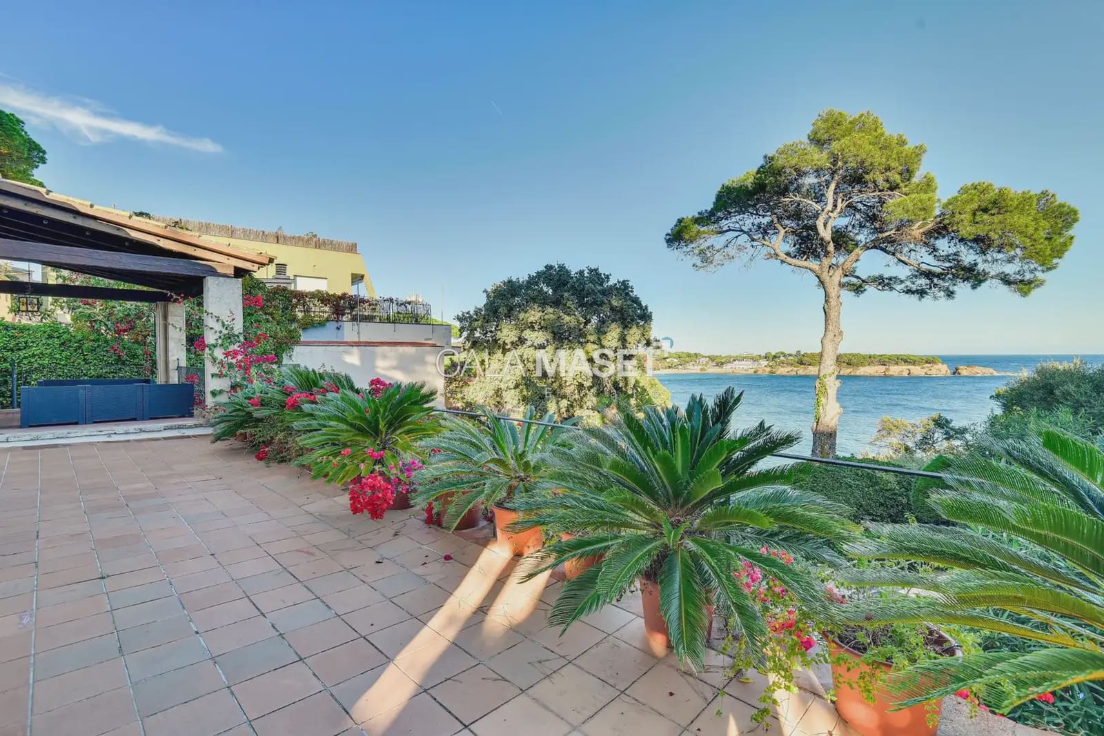 6 soveværelse Villa til salg i Sant Feliu de Guixols med garage - € 2.800.000 (Ref: 9890837)