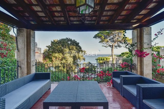6 soveværelse Villa til salg i Sant Feliu de Guíxols med garage - € 2.800.000 (Ref: 9890837)