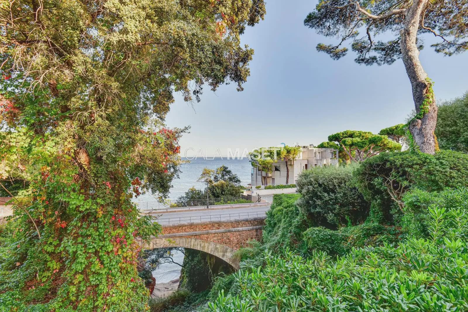 6 soveværelse Villa til salg i Sant Feliu de Guixols med garage - € 2.800.000 (Ref: 9890837)