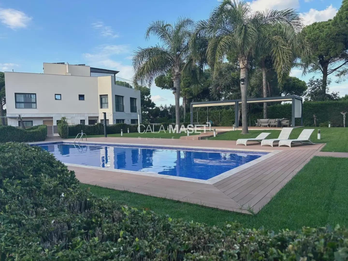 3 sypialnia Dom na sprzedaż w Lloret de Mar z garażem - 1 100 000 € (Ref: 9890838)
