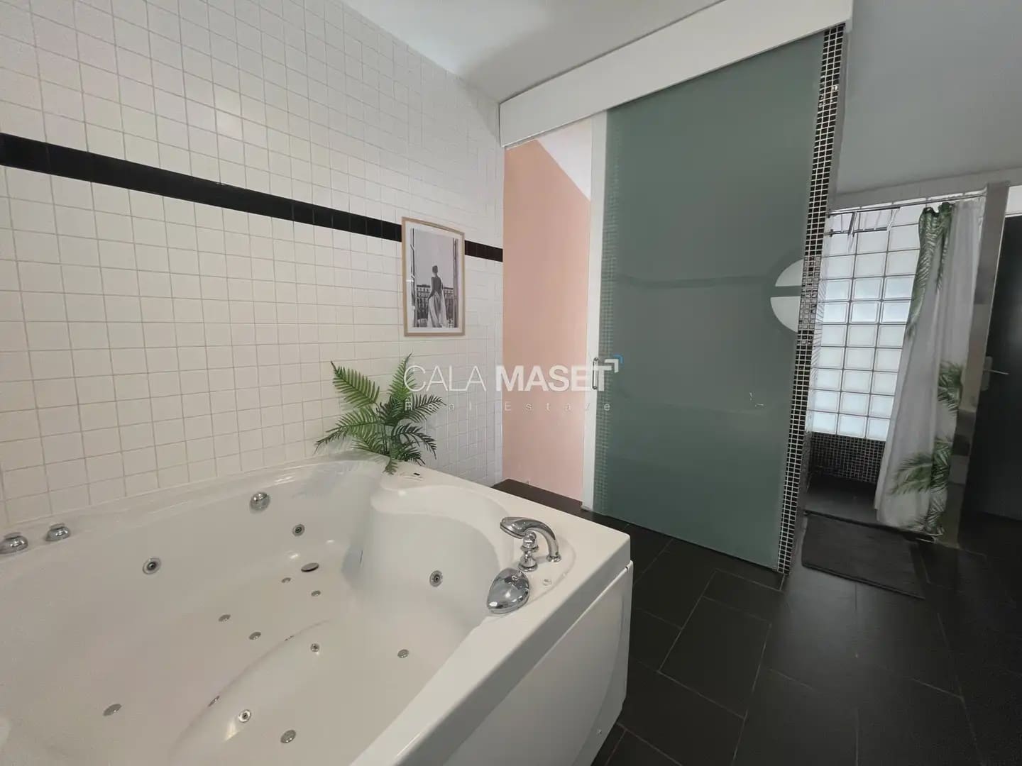 4 soverom Villa til salgs i Sant Feliu de Guixols med svømmebasseng garasje - € 1 680 000 (Ref: 9890839)